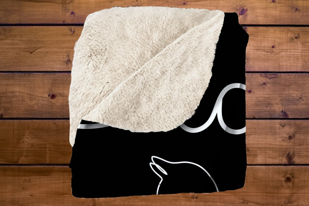 Sherpa Throw Blanket - Minimalistic Love Cat Black and White Design - Soft Plush Throw Blanket