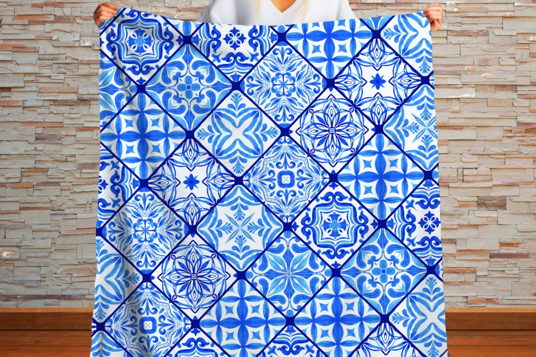 Sherpa Throw Blanket - Blue Mediterranean Tile Design - Soft Plush Throw Blanket